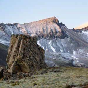 Превью обои скалы, камни, рельеф, склон, природа