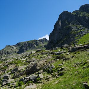 Превью обои скалы, камни, трава, небо, природа