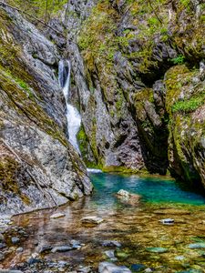 Превью обои скалы, камни, водопад, мох, природа