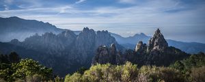 Превью обои скалы, кусты, пейзаж