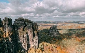 Превью обои скалы, лес, вид сверху, холмы, рельеф, пейзаж