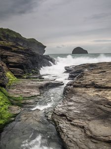 Превью обои скалы, мох, море, вода, природа