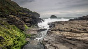 Превью обои скалы, мох, море, вода, природа