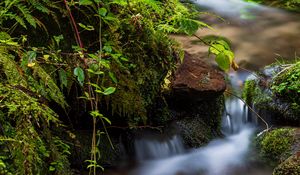 Превью обои скалы, мох, водопад, ручей, природа