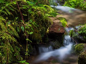 Превью обои скалы, мох, водопад, ручей, природа