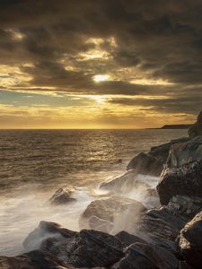 Превью обои скалы, море, брызги, природа