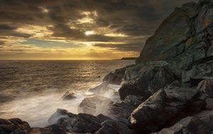 Превью обои скалы, море, брызги, природа