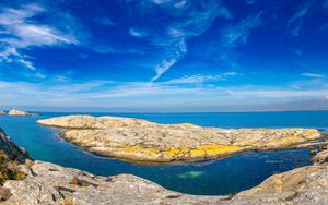 Превью обои скалы, море, облака, небо, швеция
