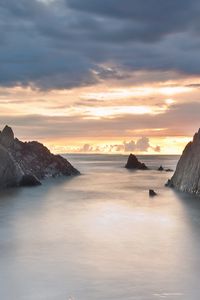 Превью обои скалы, море, пелена, безмолвие, вечер, небо