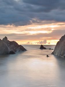 Превью обои скалы, море, пелена, безмолвие, вечер, небо