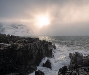 Превью обои скалы, море, пена, пейзаж