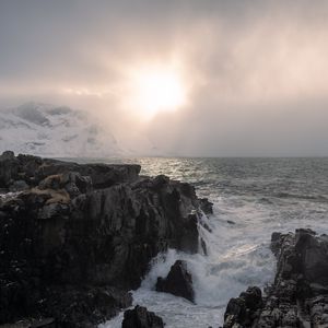 Превью обои скалы, море, пена, пейзаж