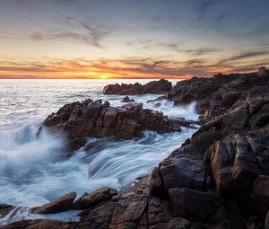 Превью обои скалы, море, прибой, небо