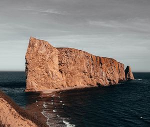 Превью обои скалы, море, прибой, побережье, склон