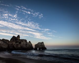 Превью обои скалы, море, сумерки, пейзаж, природа