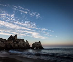 Превью обои скалы, море, сумерки, пейзаж, природа