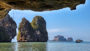 Превью обои скалы, море, трава, вид, природа
