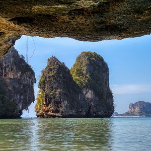 Превью обои скалы, море, трава, вид, природа