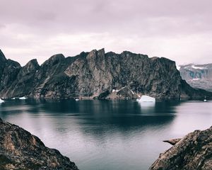 Превью обои скалы, озеро, пейзаж, берег, каменный