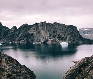 Превью обои скалы, озеро, пейзаж, берег, каменный