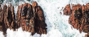 Превью обои скалы, пена, море, вода, камни