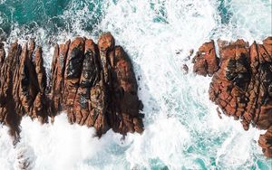 Превью обои скалы, пена, море, вода, камни