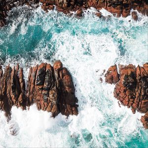 Превью обои скалы, пена, море, вода, камни