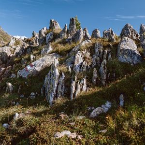 Превью обои скалы, склон, трава, природа, гора