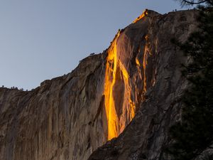 Превью обои скалы, свет, ветки, природа