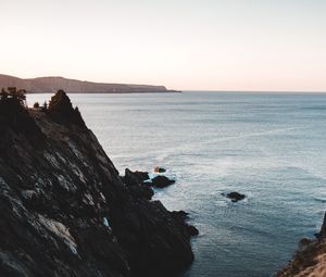 Превью обои скалы, утес, море, вода, горизонт