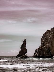 Превью обои скалы, утес, море, волны, волнистый