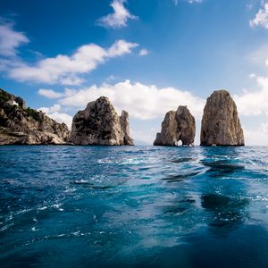 Превью обои скалы, утес, море, вода, небо