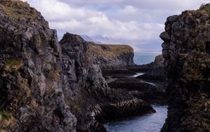 Превью обои скалы, вода, побережье, пейзаж