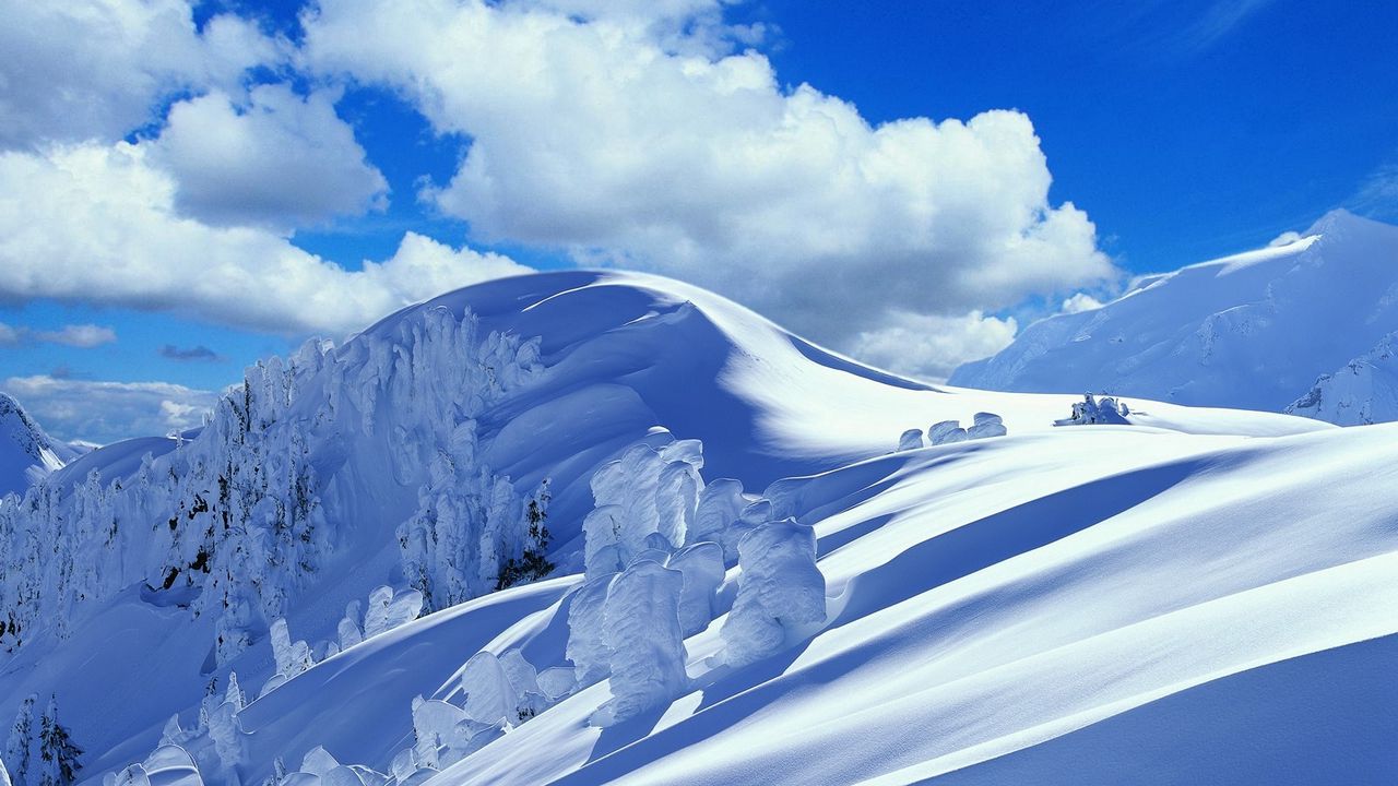 Обои склон, спуск, гора, снег, зима, сугробы