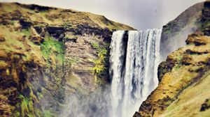 Превью обои skogafoss, водопад, исландия, люди, пейзаж