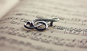 Превью обои скрипичный ключ, ноты, лист, бумага
