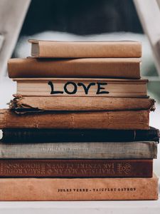 Превью обои слова, любовь, книги, надпись