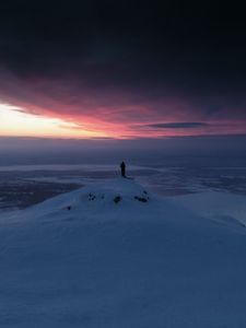 Превью обои снег, человек, свобода, закат