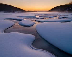 Превью обои снег, река, лед, холод, зима, вода