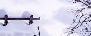 Превью обои снег, зима, ветки, дерево