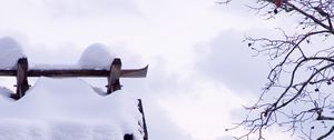 Превью обои снег, зима, ветки, дерево