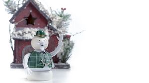 Превью обои снеговик, домик, новый год, рождество, игрушка