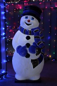Превью обои снеговик, рождество, новый год, гирлянды, подсветка