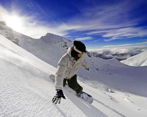 Превью обои сноуборд, сноубордист, снег, небо, горы