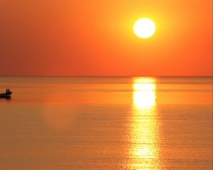 Превью обои солнце, закат, горизонт, море