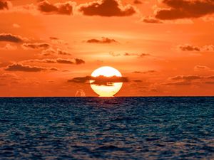 Превью обои солнце, закат, горизонт, море, вода