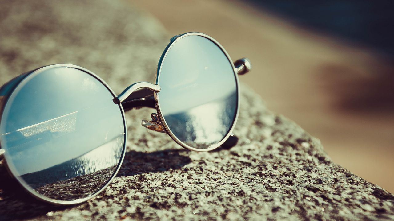Обои солнцезащитные очки, отражение, солнце