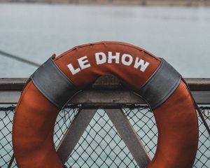 Превью обои спасательный круг, корабль, борт