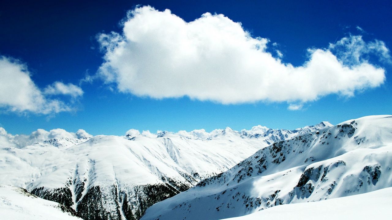 Обои спуск, горы, горнолыжный, курорт, снег