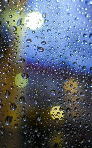 Превью обои стекло, капли, мокрый, поверхность, дождь, боке, полупрозрачный
